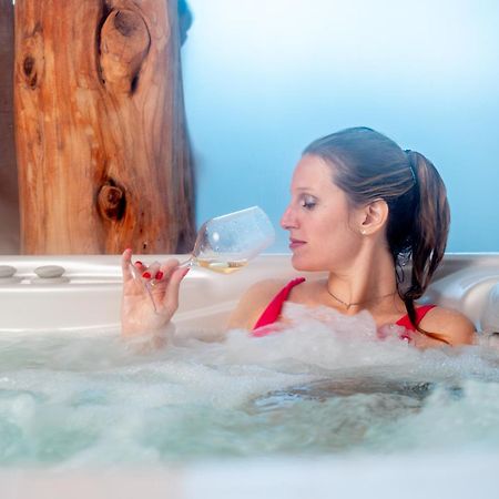 Casa Da Carmen Boutique & Private Spa Меццоломбардо Экстерьер фото